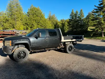 2008 Silverado 3500 6.6 Duramax. DPF is deleted. Needs some work to keep on road or use for parts. H...