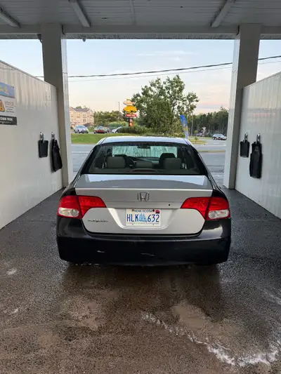 Selling my Honda Civic with an automatic transmission. The car has 305,000 km and a rebuilt title. I...