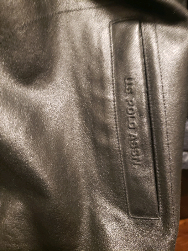 Men U. S Polo leather jacket  in Hommes  à Région de Markham/York - Image 2