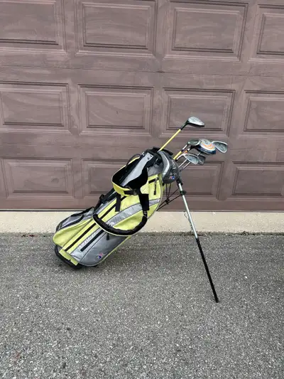 Junior Golf Clubs - Left, View more