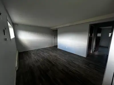 Quiet One bedroom apartment in a fourplex. Shared laundry room, 2 storage rooms. One block away from...