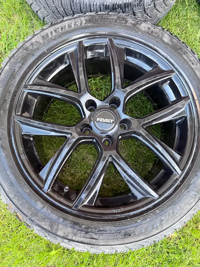 Pneus d’hiver Michelin X-Ice Snow avec mags FAST 18” – 245/45R18 in Tires & Rims in Saint-Hyacinthe - Image 3