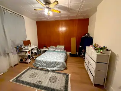 Rent: $660/month (utilities included) Location: Walking distance to SMU & very close to Dalhousie Tr...