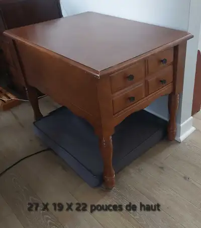 2 tables basses en bois avec de très grands tiroirs rangement, View more