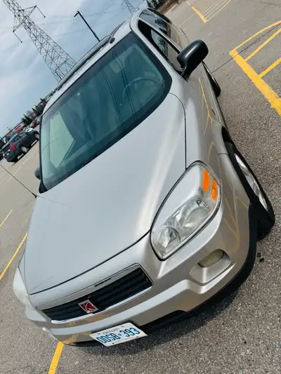 Selling my 2005 Saturn Relay 7 seater , its perfect van for road trips , daily commutes, and growing...