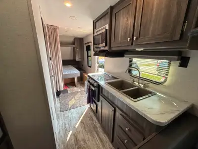 Ready for your next camping adventure? This 2020 Open Range 21' travel trailer is in excellent condi...