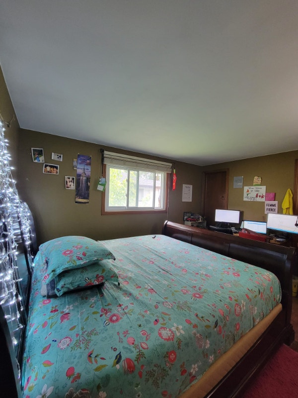 1minute walk to Conestoga College doon campus from 1st Sep. Room