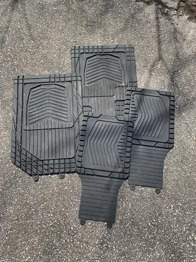 Heavy duty floor mats