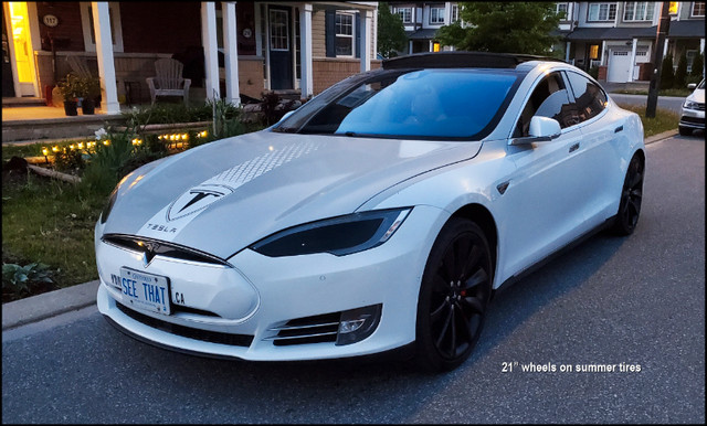 FREE SUPERCHARGER - LUDICROUS - 2015 Tesla Model S P85DL in Cars & Trucks in Ottawa
