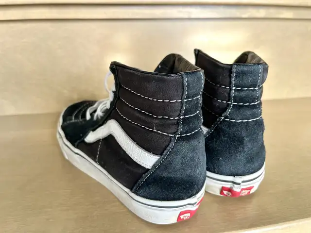 Vans Sneakers in Women's - Shoes in Bedford - Image 5