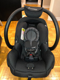 Infant Car Seat: Maxi Cosi Mico Max 30