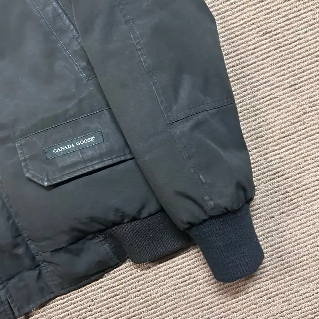 Canada Goose Chilliwack Bomber in Men's in Chatham-Kent - Image 4