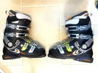 Salomon Downhill Ski Boots Size 26.0 Womens size 8.5-9.0US