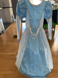 Robe de princesse 5-6T / costume