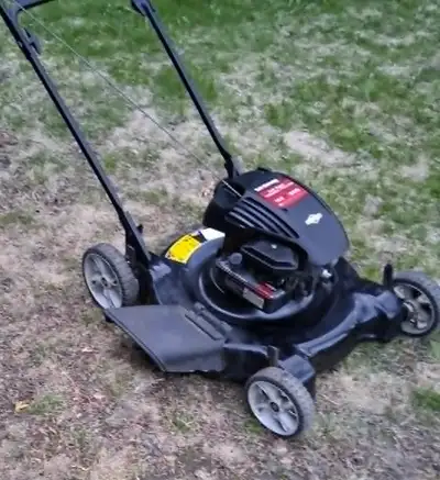 Tondeuse Yard Machine 158CC, 21 POUCES , Mise au point fait A-1, View more