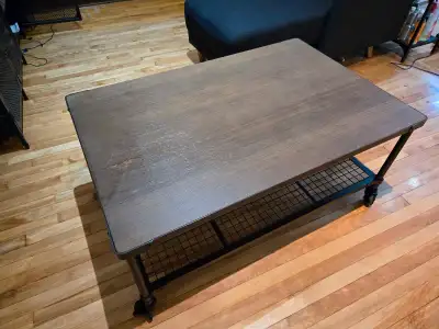 Table de salon style industriel – 60 $ seulement ! , View more