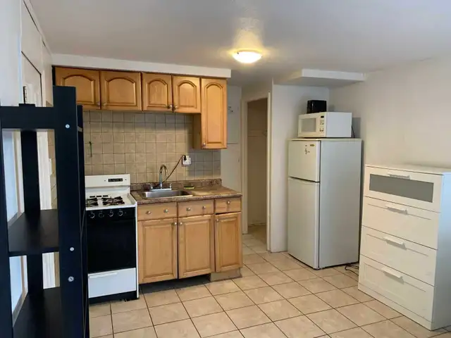 furnished bachelor studio