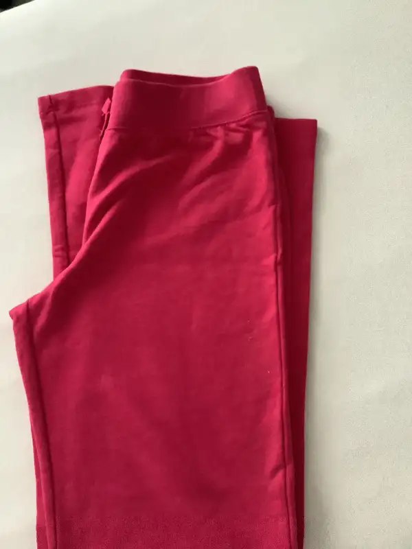 3 Pantalons pour fille (10/12 ans) in Kids & Youth in Longueuil / South Shore - Image 8