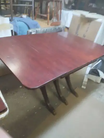 Drop leaf Duncan Phyfe mohagany table Restored relaquerted 438-867-9931 Cash only. Cash and Carry