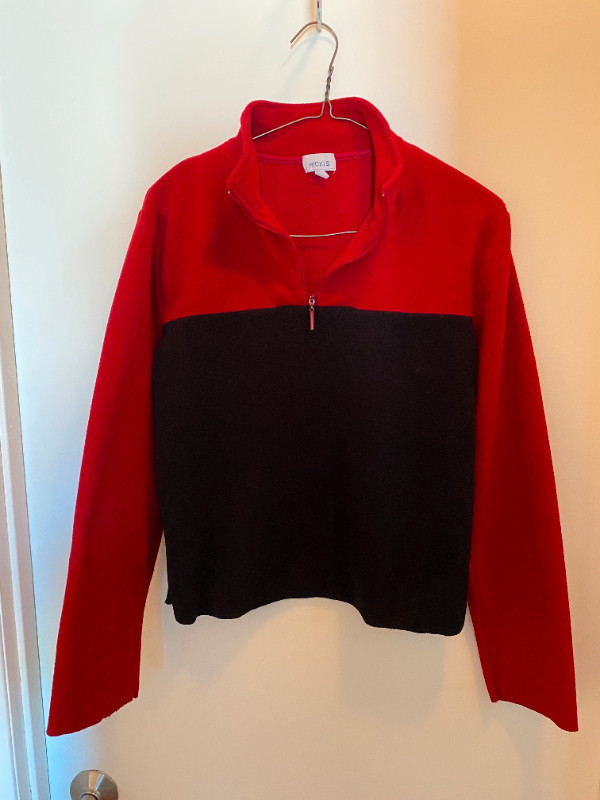 Ricki’s two tone pullover fleece, size medium in Women's - Tops & Outerwear in Winnipeg