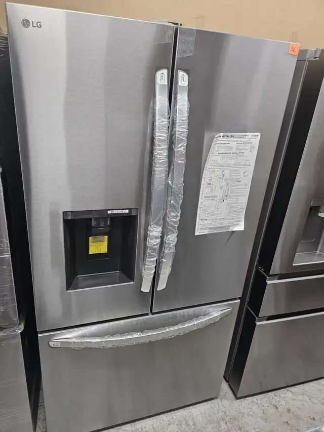 LG 36" Standard Depth Refrigerator in Stainless Steel in Refrigerators in City of Toronto - Image 2