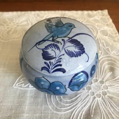 Tonala Mexico Blue Bird Pottery Footed Trinket Box, View more