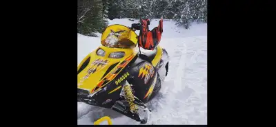 Ski doo 800 studded runs amazing