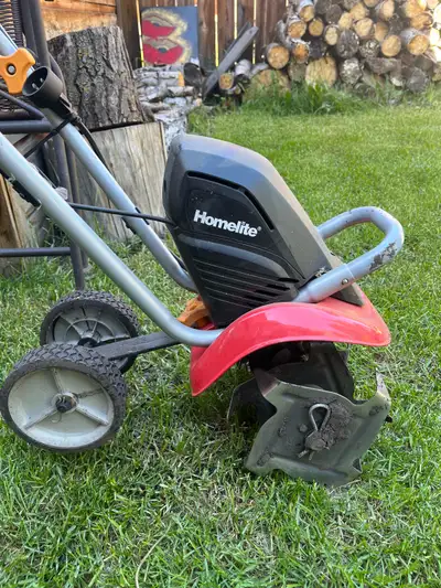 Electric Homelite garden tiller/cultivator in good working condition. Ideal for flower beds, vegetab...
