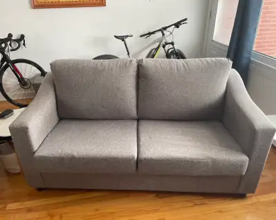 Divan-lit très bon état, View more