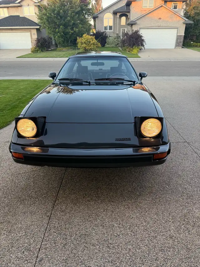 1983 rx7545693823486535681