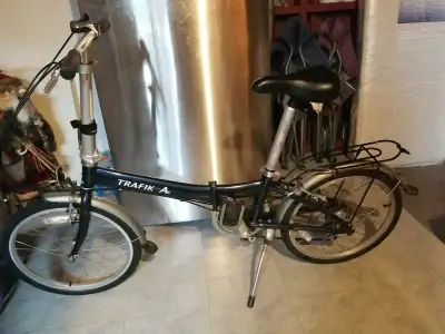 Vélo pliant Genesis Trafik A6, roues 20 po, 6 vitesses, View more