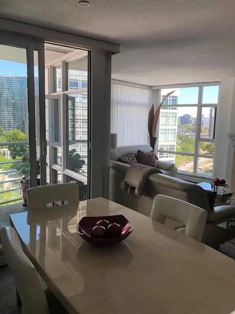 2 Bed/2bath Furnished Yaletown Vancouver Waterfront Condo in Long Term Rentals in Vancouver - Image 3