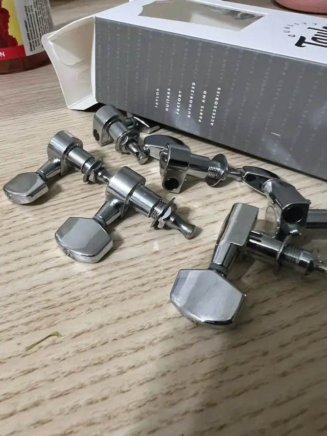 taylor guitar tuners in Guitars in Dartmouth - Image 3