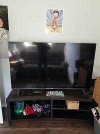 65 inch lg smart tv, 500 dollars, its 6 months old.