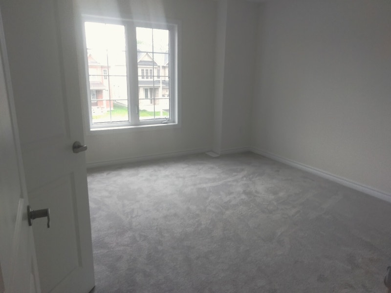 Room for rent in Lindsay Room Rentals & Roommates Kawartha Lakes