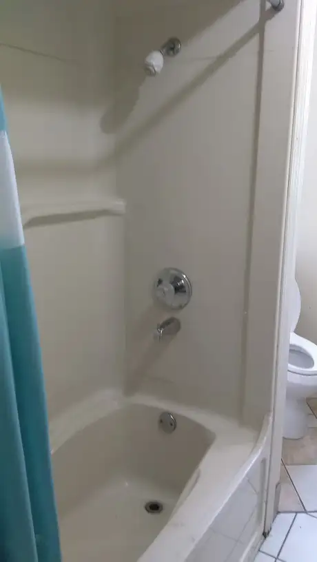 Room for rent House Apartment Rental St Catharine, Fort Erie in Room Rentals & Roommates in City of Toronto - Image 6