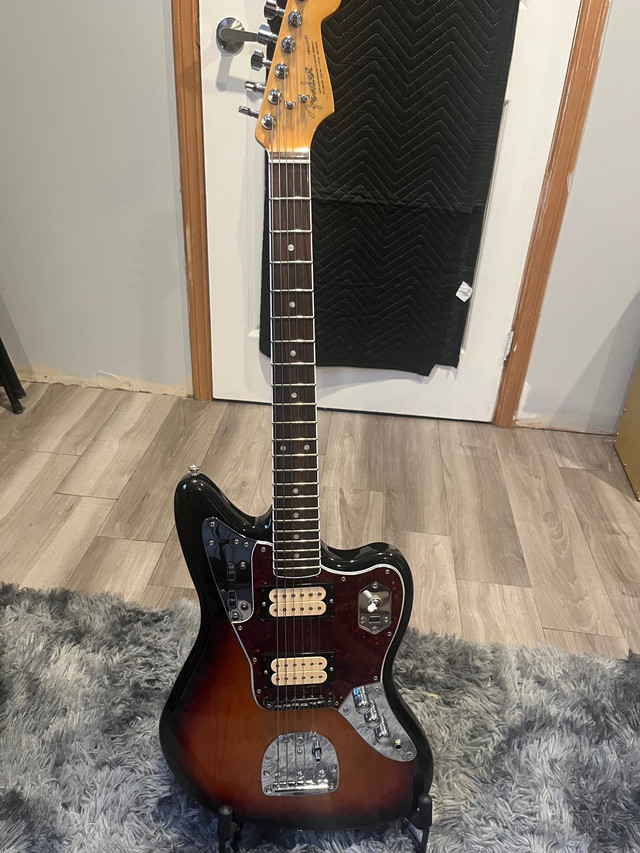 Fender Jaguar Kurt Cobain edition  in Guitars in Sarnia - Image 4
