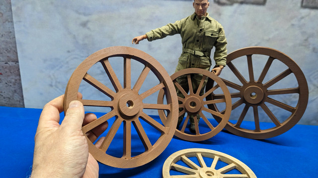1/6 scale  Wagon wheels solid wood  for horse buggy in Arts & Collectibles in Timmins - Image 3