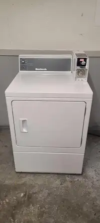 COMMERCIAL WASHER AND DRYER 