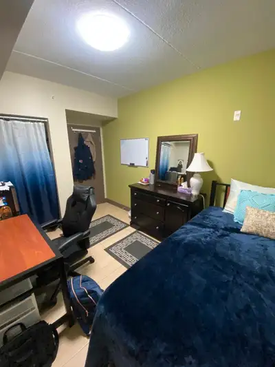 Waterloo private Room 650