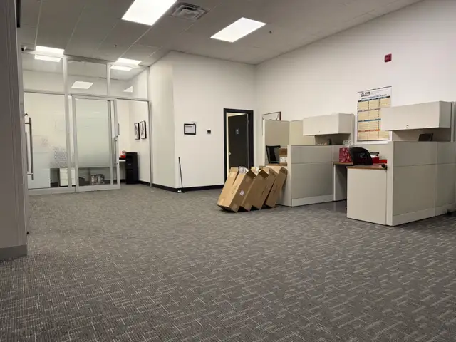 "THE DISTRICT". PROFESSIONAL OFFICE SPACE FOR LEASE (1900sq') in Commercial & Office Space for Rent in Calgary - Image 3