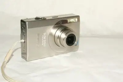Canon Powershot  IXUS 90 IS / Elph SD790 IS, View more