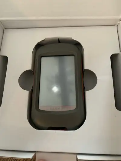 Garmin Dakota 20, View more