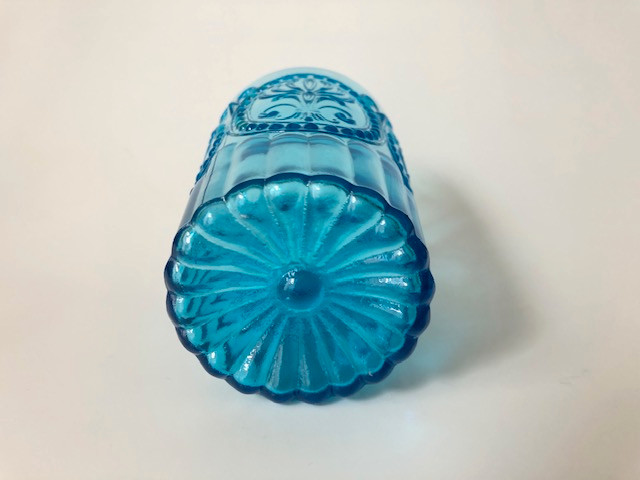 3 Large Fleur-De-Lys Glass Tumblers AS NEW Aqua Depression Glass in Kitchen & Dining Wares in Delta/Surrey/Langley - Image 3