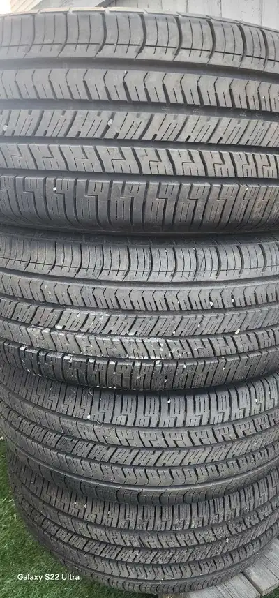 Goodyear 255 60 R18 4 new Tires , really good quality $600 for 4 tires Serious inquiries please