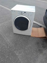 Electric dryer 100% functional.FREE DELIVERY BASE on location 