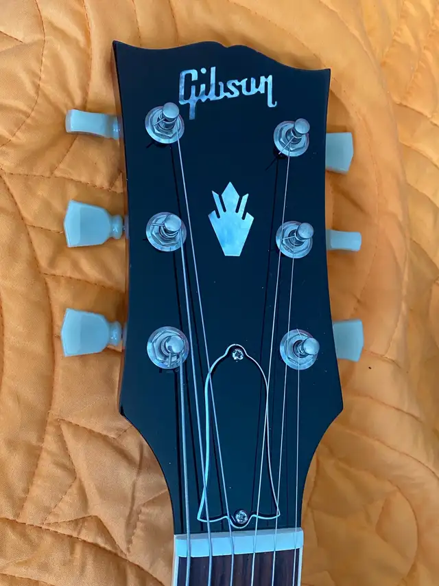 Gibson SG Standard 61 reissue 1999 in Guitars in Calgary - Image 5