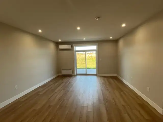 3 Bedrooms and 2 Baths house in Long Term Rentals in Charlottetown - Image 8