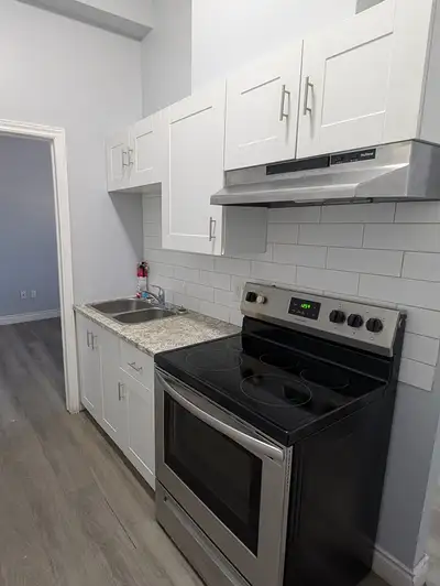 Bright 1-Bedroom Apartment with Balcony – Owen Sound (West Side) A clean and modern 1-bedroom apartm...