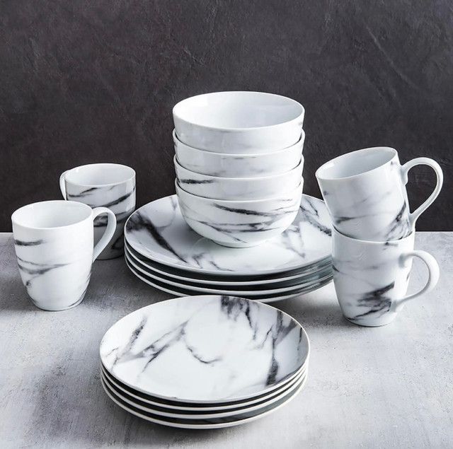 H2K 'Marble' Porcelain Dinnerware - Set of 16 (White) in Kitchen & Dining Wares in Hamilton